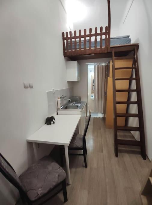Affordable Mini Studio At Green Citypark Apartment *